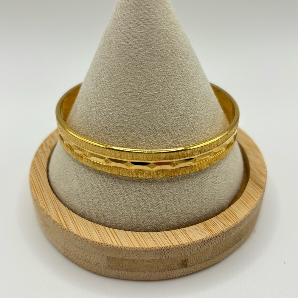Monet Gold Faceted Center Bangle Bracelet - Vintage